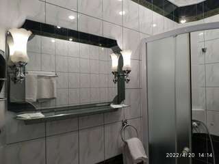 Гостиница Арго Симферополь Люкс трехкомнатный-10