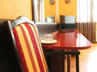 Гостиница Арго Симферополь Стандарт однокомнатный с двуспальной кроватью-3